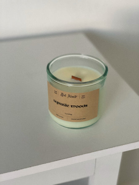 “Aquatic Woods” candle